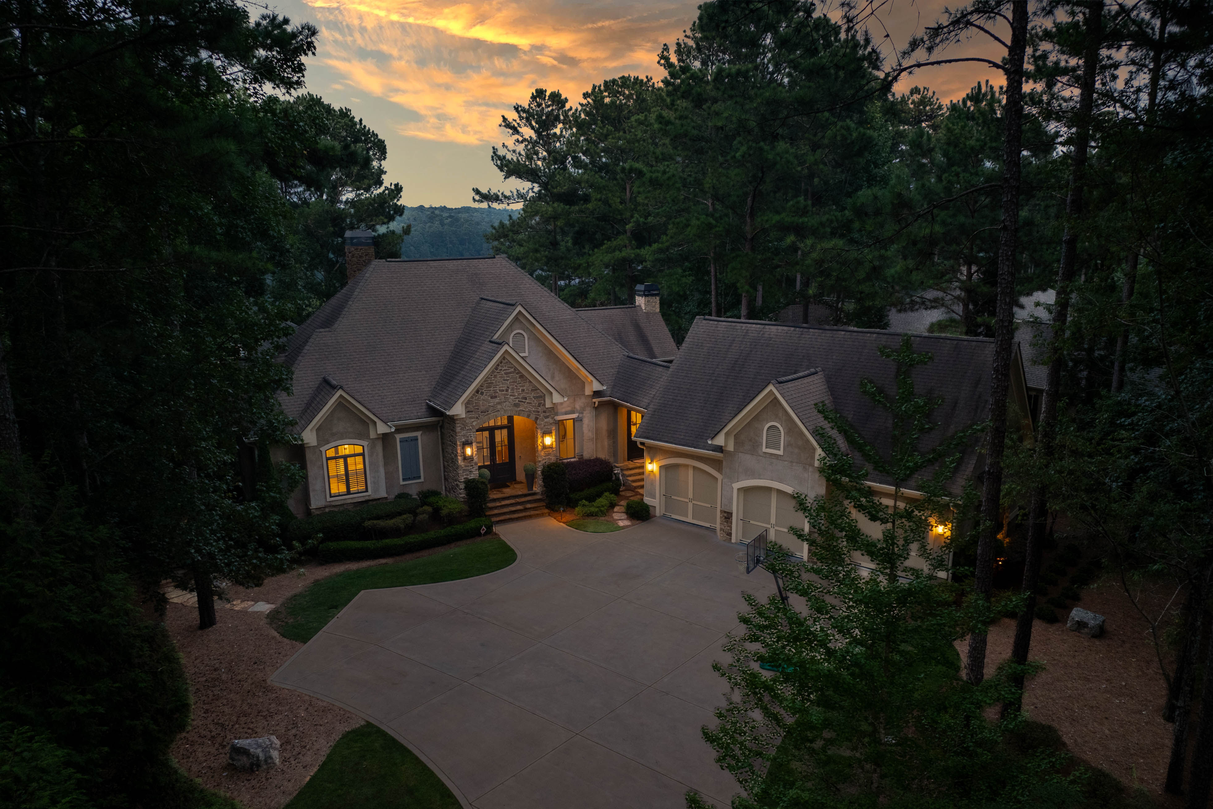 1060 Montgomery Drive image 54